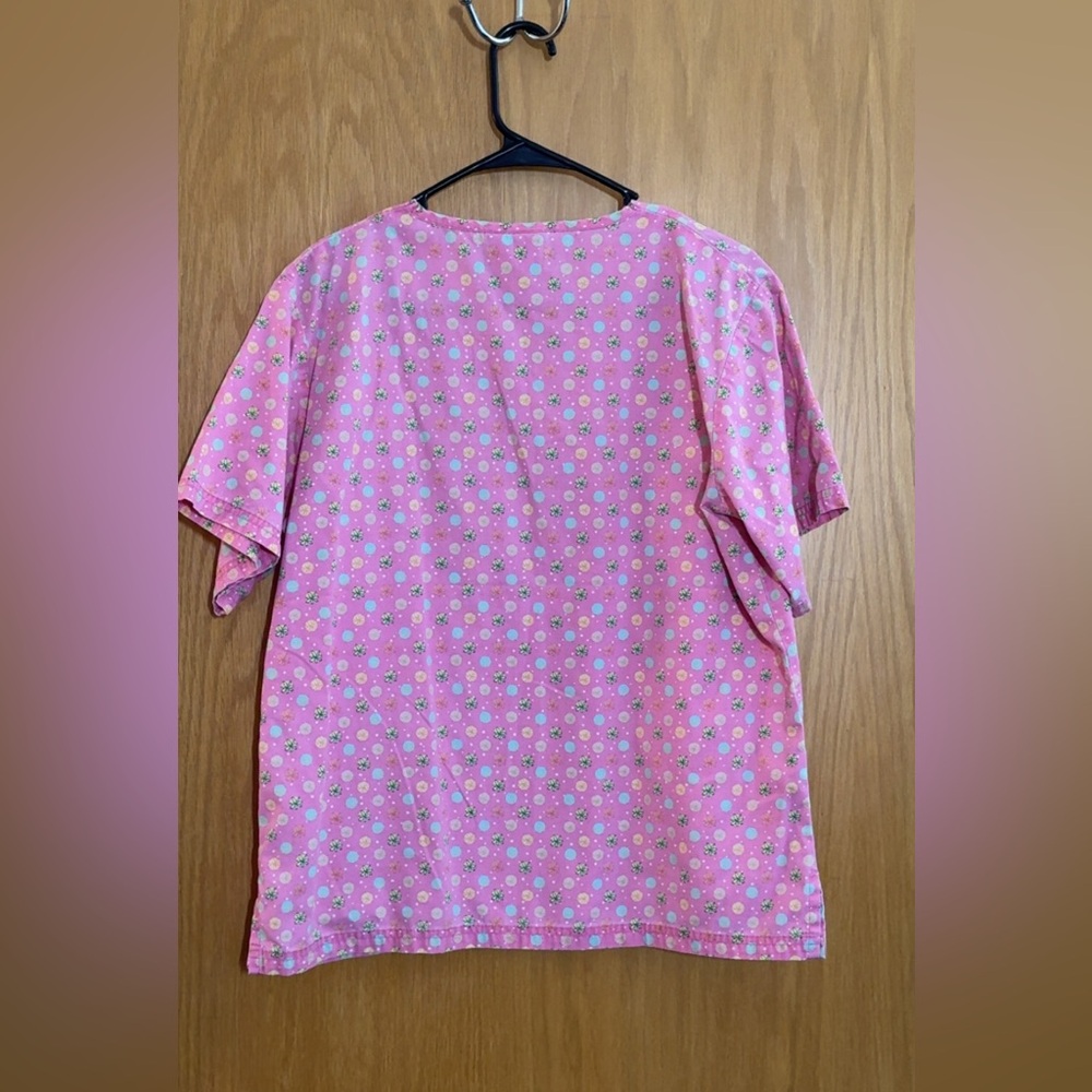 Pink Floral Scrub Top - Picture 2 of 3